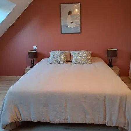 Holiday home Au Mont Et Marees -- *