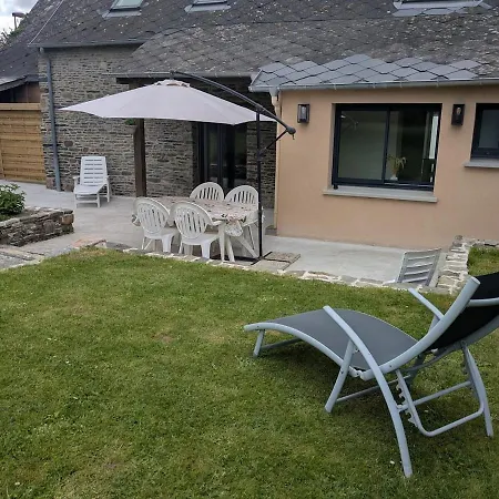 Holiday home Au Mont Et Marees -- *